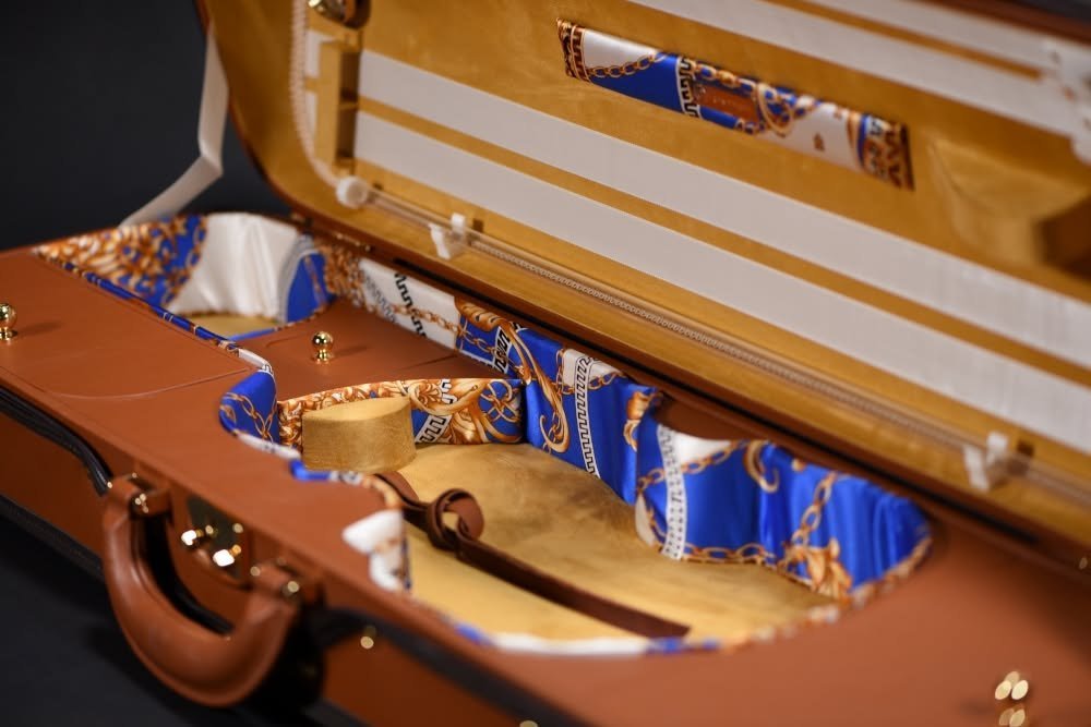 Diplomat Special Edition instrument bed with Versace silk