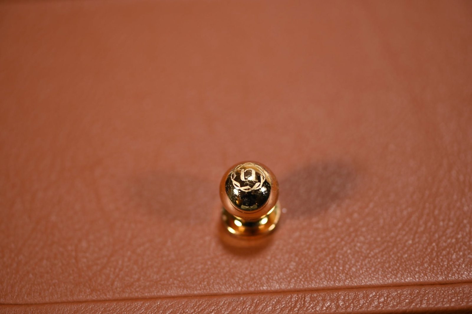 Diplomat Special Edition 9 Diplomat Special Edition 24k gold-plated solid bronze knob